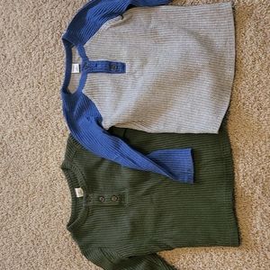 Set if two waffle knit thermals